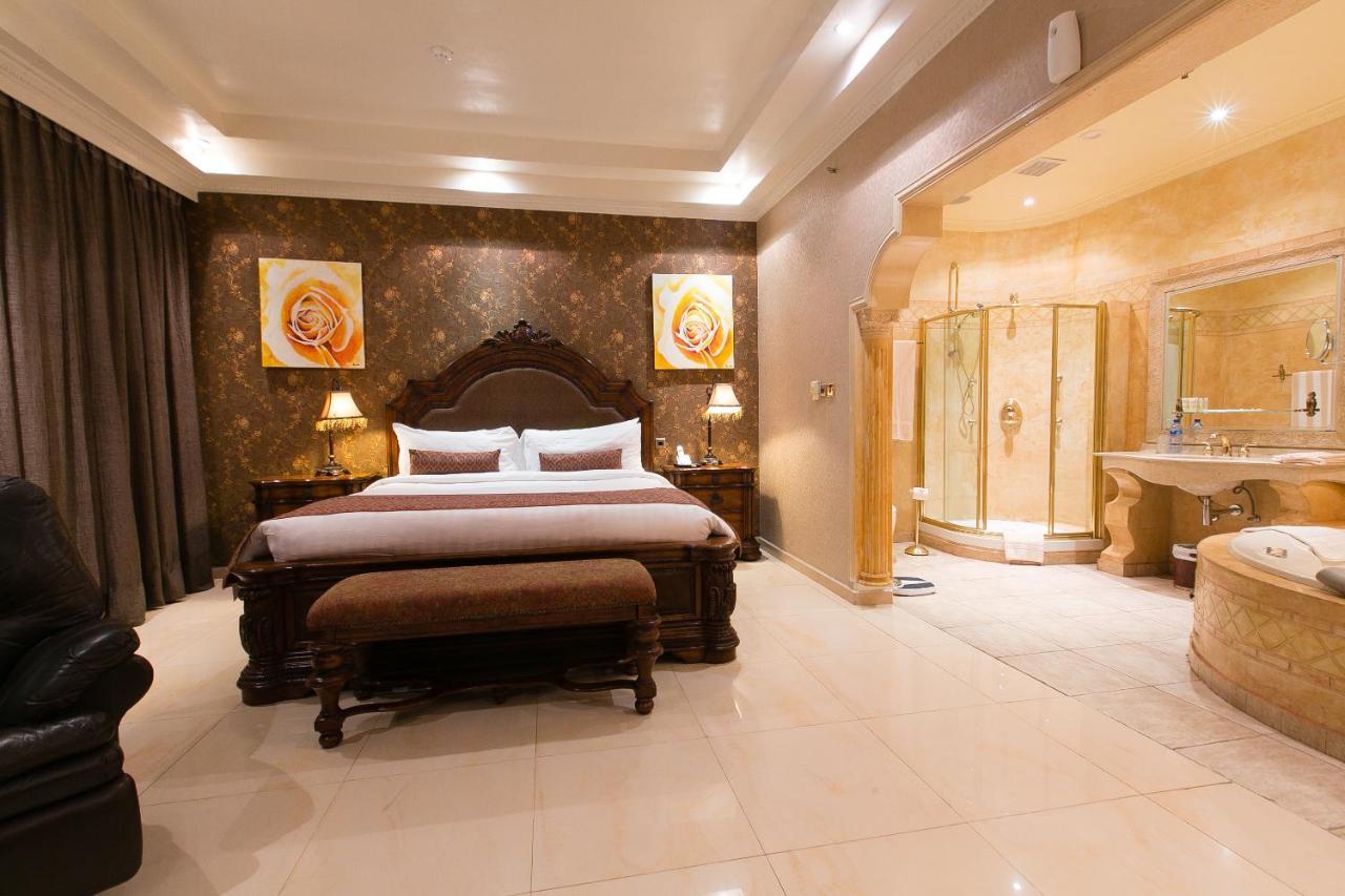 Victoria Crown Plaza Hotel Λάγος Εξωτερικό φωτογραφία