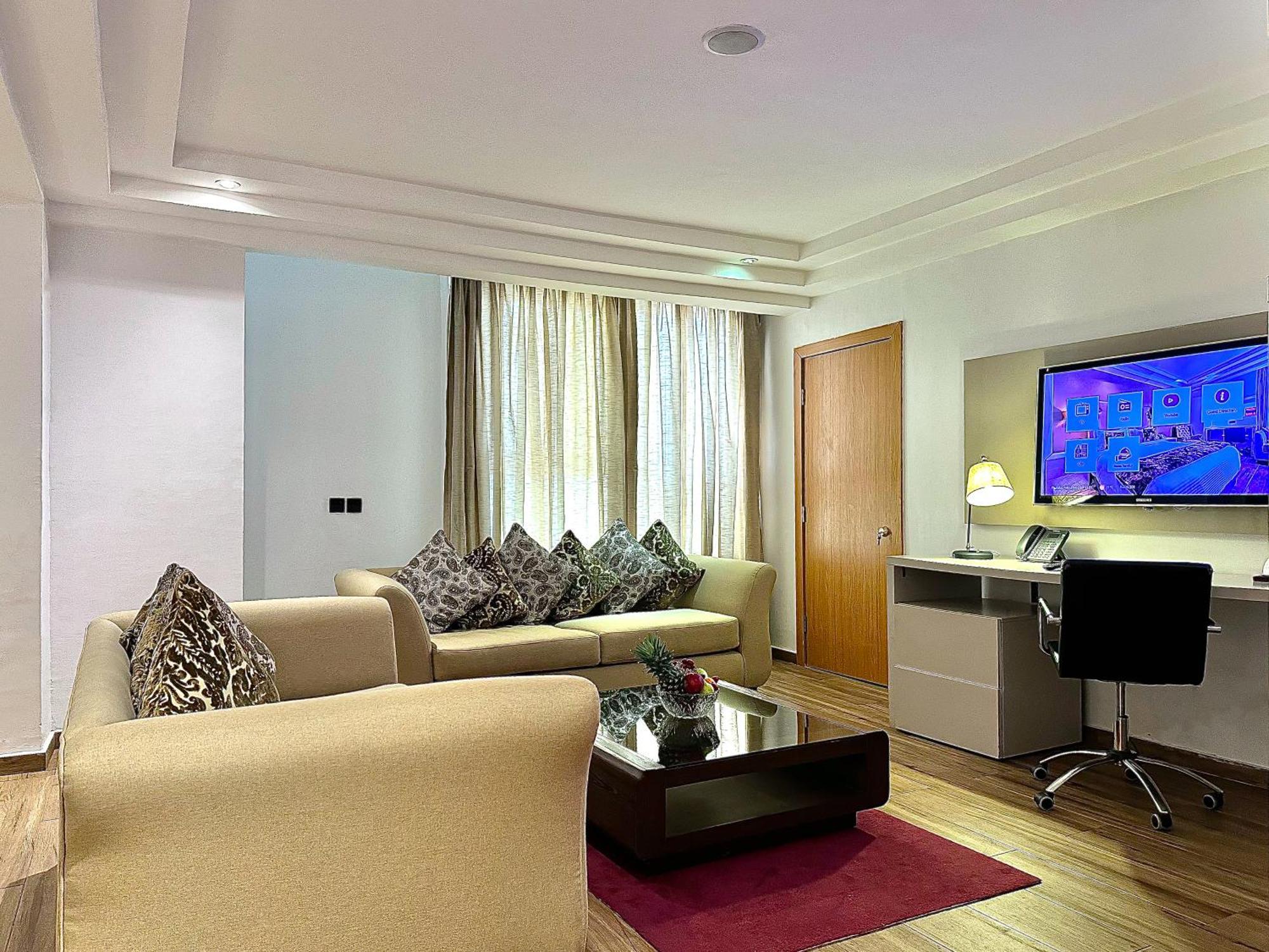 Victoria Crown Plaza Hotel Λάγος Εξωτερικό φωτογραφία